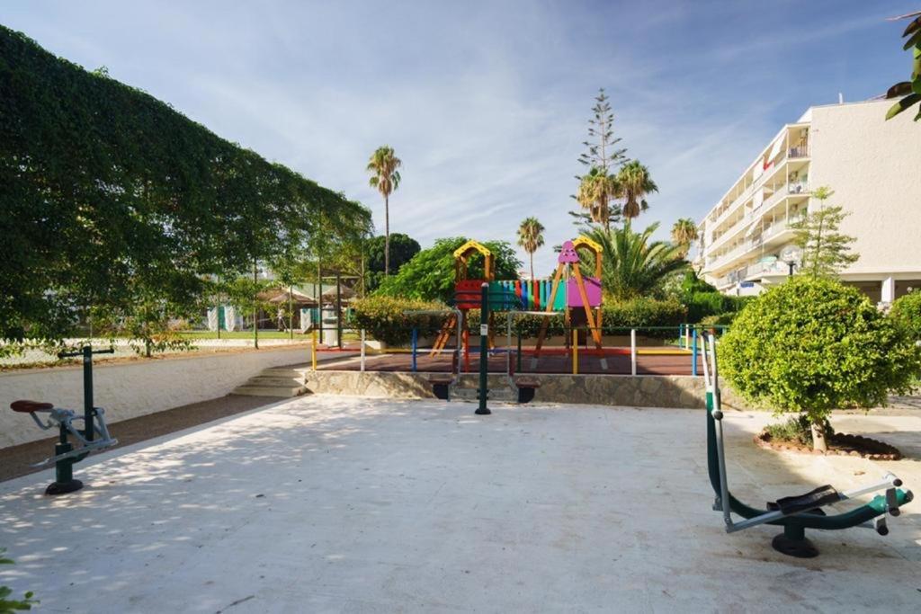 Apartment Armenka Carihuela Park Torremolinos Eksteriør billede