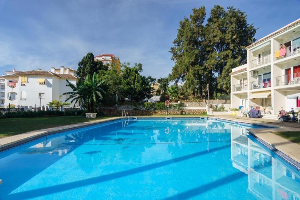Apartment Armenka Carihuela Park Torremolinos Eksteriør billede